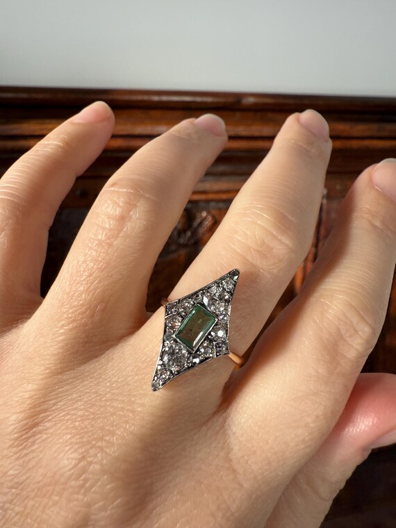 Dramatic Kite Shaped Panel Ring Green Natural Eme… - image 14