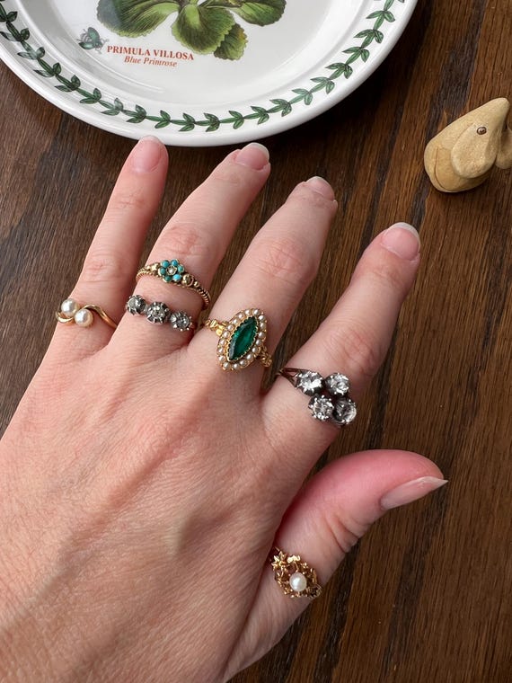 Old Cut PASTE Three Stone Ring Stackable Band Fre… - image 7