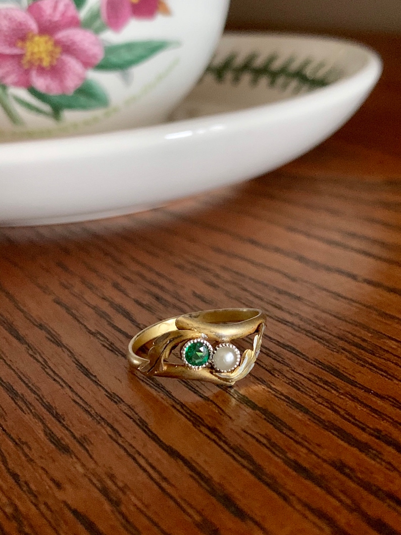EMERALD Toi et Moi French Art NOUVEAU Gold Plated Solid SILVER Ring Green Leaf Belle Epoque Victorian Stacker Sweet Gift