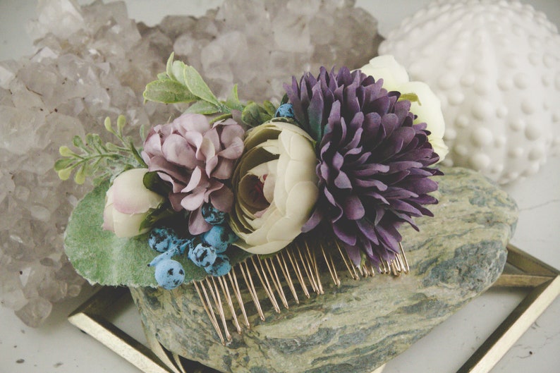 Rustic floral hair comb in pastel colors Romantic flower festival accessory Flower headpiece Bridesmaid Boho hair jewelry