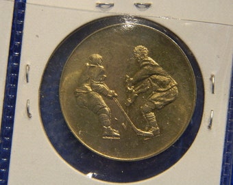 1972-1997 Canada 0.925 Sterling Silver Commemorative Pin Hockey Gold Medal Game