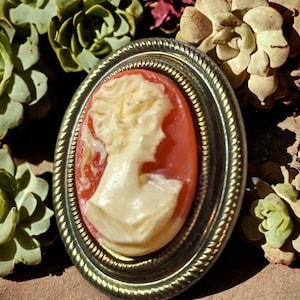 Victorian Style Oval Molded Resin Cameo Brooch  Gold tone Frame
