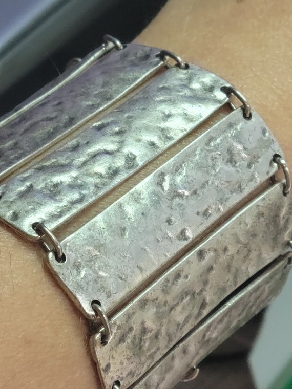 Vintage Rectangular Hammered Silver Tone Bracelet… - image 3