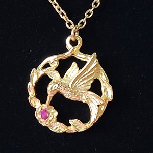 Vintage JJI Hummingbird Pendant Necklace: Gold Tone Ruby Accent