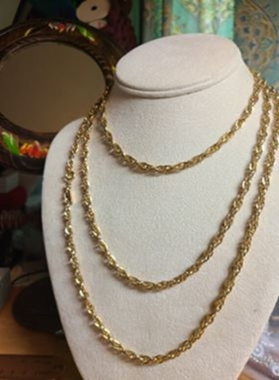 Vintage Monet Long Gold Toned Thick Heavy Chain L… - image 6