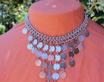Vintage Sarah Coventry Pyramid Treasure Necklace – Egyptian Revival Choker – Silvery Dangle Pendant – 1960s-70s Costume Jewelry
