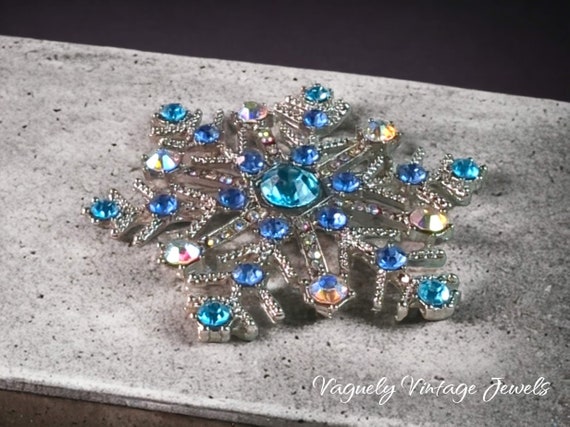 Charming Southwit Blue Snowflake Brooch, Crystal … - image 3