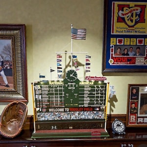 Classic Handmade Lighted Wrigley Field Chicago Cubs Welcome Scoreboard Display!