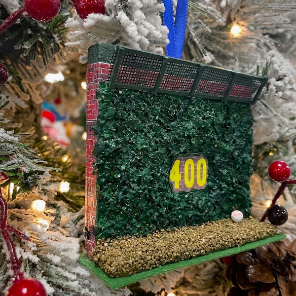 Classic Wrigley Field Chicago Cubs Ivy Christmas Ornament!