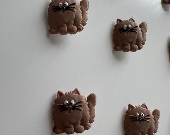 Set di 3 mini bottoni beige a forma di gattino da 20 mm / Bottoni a forma di gatto / Abbellimenti da cucito con gambo in plastica per artigianato e abbigliamento