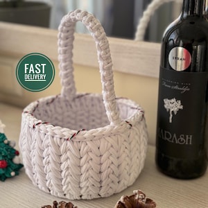 Crochet Christmas Basket With Handle | Handle Basket | Christmas Decoration | Festive Decoration | Xmas Decor | Handmade Gift | Present