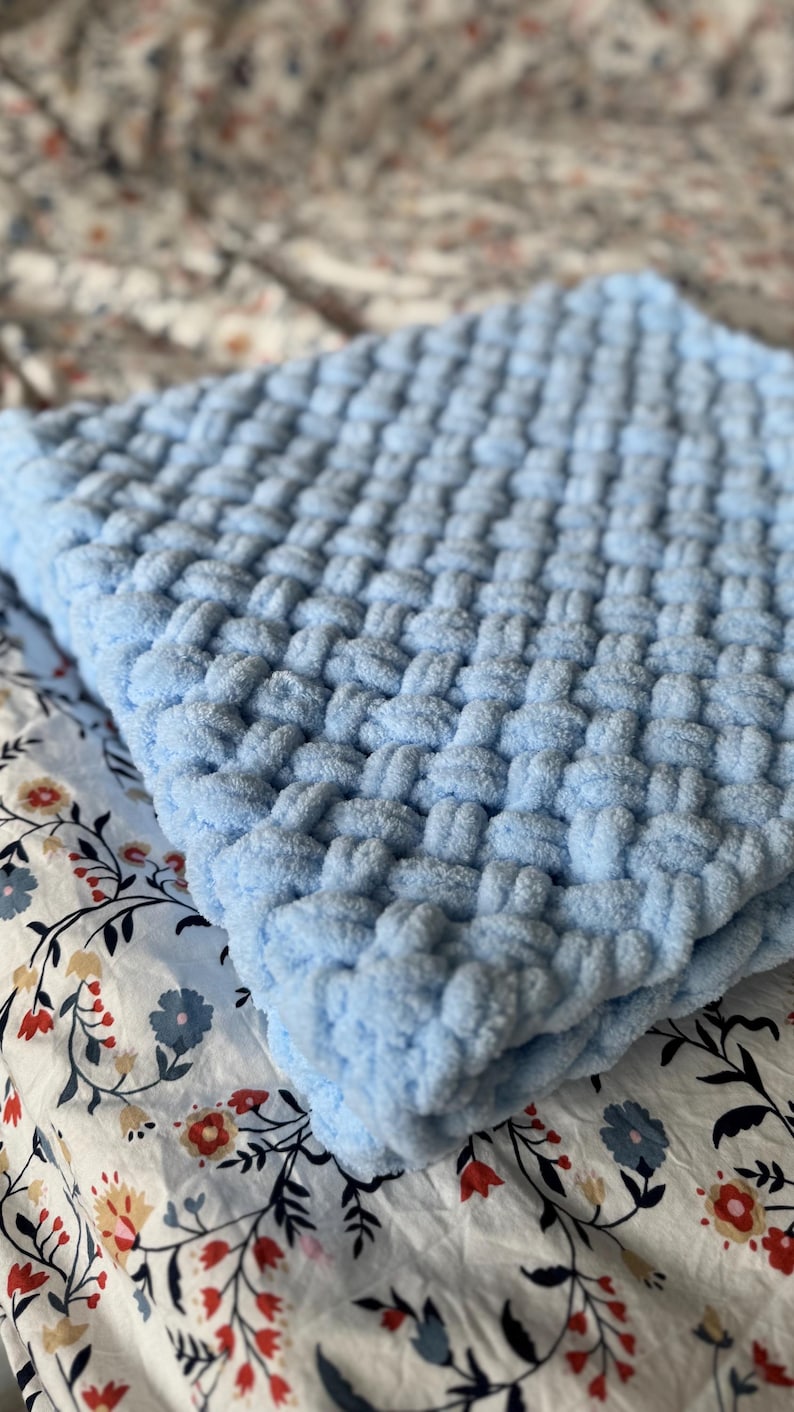Finger Knitting Loop Yarn Blanket Tutorial PDF + Video | Easy, Relaxing ...