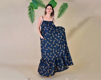 Robe d'été/ Robe en or noir/ Robe en coton/ Robe dos nu/ Robe tendance/ Robe de plage/ Caftan/ Robe taille unique/ Robe XXL/ Robe moderne