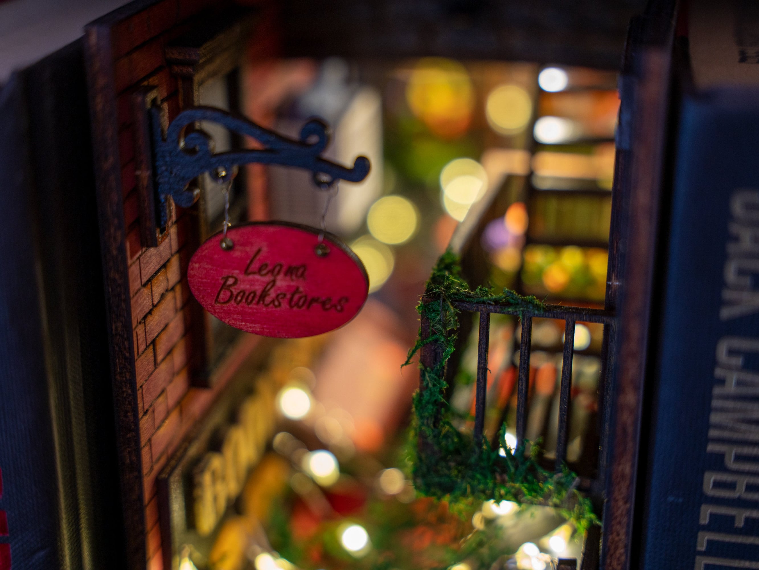 Dreamy MiniAlley Book Nook - Cozy Magical Reading - Booknook DIY kit Assembled