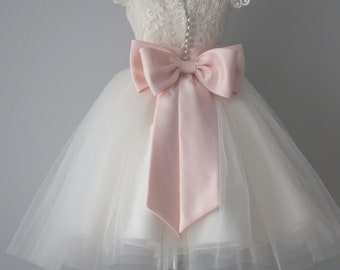 Robe de demoiselle d'honneur, Robe sauge, Robe d'anniversaire, Robe de bébé, Robe en dentelle, Robe en tulle, Mariage