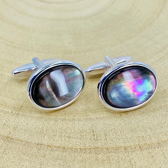Genuine Black Mother of Pearl Shell Silver Plated Cufflinks in Black Gift Pouch Genuine Black Mother of Pearl Shell Silver Plated Cufflinks in Black Gift Pouch