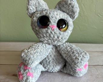 Crochet Cat Plushie: Gray Handmade Amigurumi Kitten Toy, Feline Friend with Big Eyes