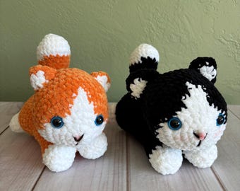 Crochet Cat Plushie: Handmade Flatlay Amigurumi Kitten Toy, Feline Friend Desk Pet