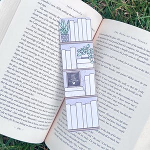Bookshelf Book Tracker Hand Drawn Bookmark | Quote Picture | Plants on Shelves