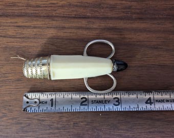 Antique Mini Travel Sewing Kit - Nesting Scissors, Thimble, Thread Spool, Needle Case, & 2 Needles