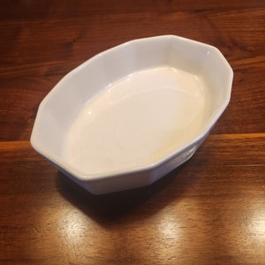 Vintage Pfaltzgraff Heritage White Oval Casserole Dish - #2-241