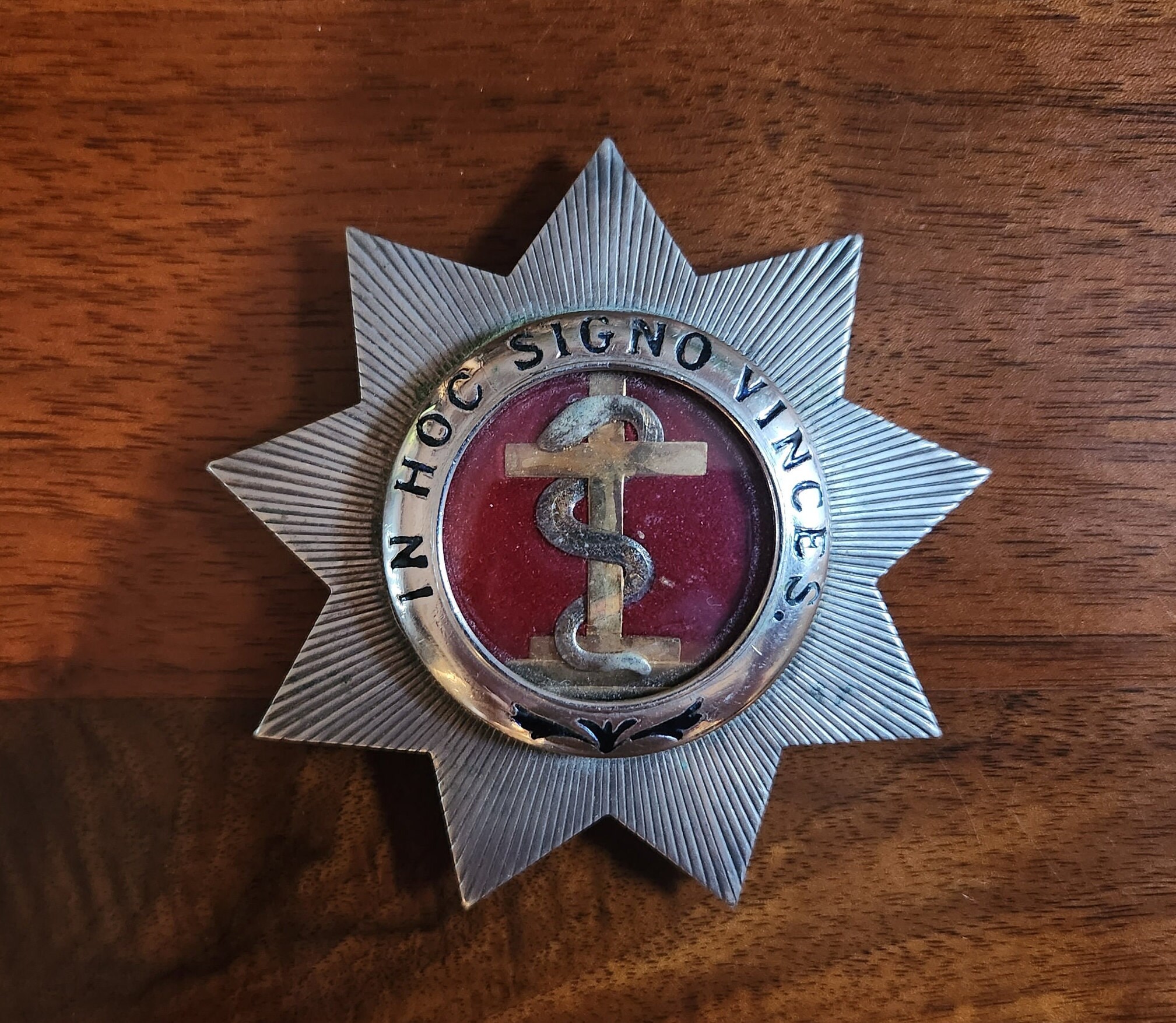 Antique Masonic Lodge Knights Templar In Hoc Signo Vinces Silver Enamel Badge Medal main image 1
