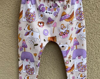 Gr..80-140 Legging ,Groovy Dogs‘ aus Bio Jersey