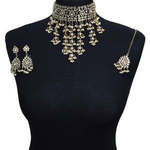 Kundan Style Jewelry Set: Pakistani Necklace, Tikka & Earrings