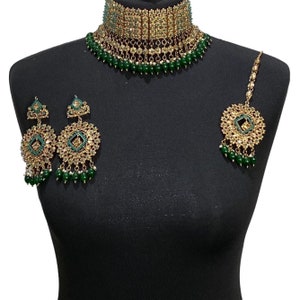 Pakistani Bridal Jewelry Set: Gold Necklace, Earrings, Tikka