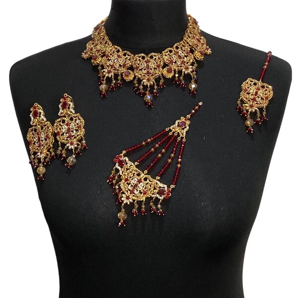 Pakistani jewelry , indian jewelry , Pakistani bridal jewelry , Pakistani jewellery , indian bridal jewelry , gold jewelry, maroon jewelry