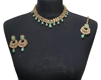 Mint Pakistani Jewelry Set: Necklace, Earrings, Tikka