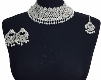 Pakistani Wedding Jewelry Set: Choker, Earrings, Tikka
