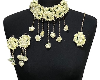 Mehndi Flower Jewelry Set: Pakistani Bridal Necklace, Earrings & Tikka