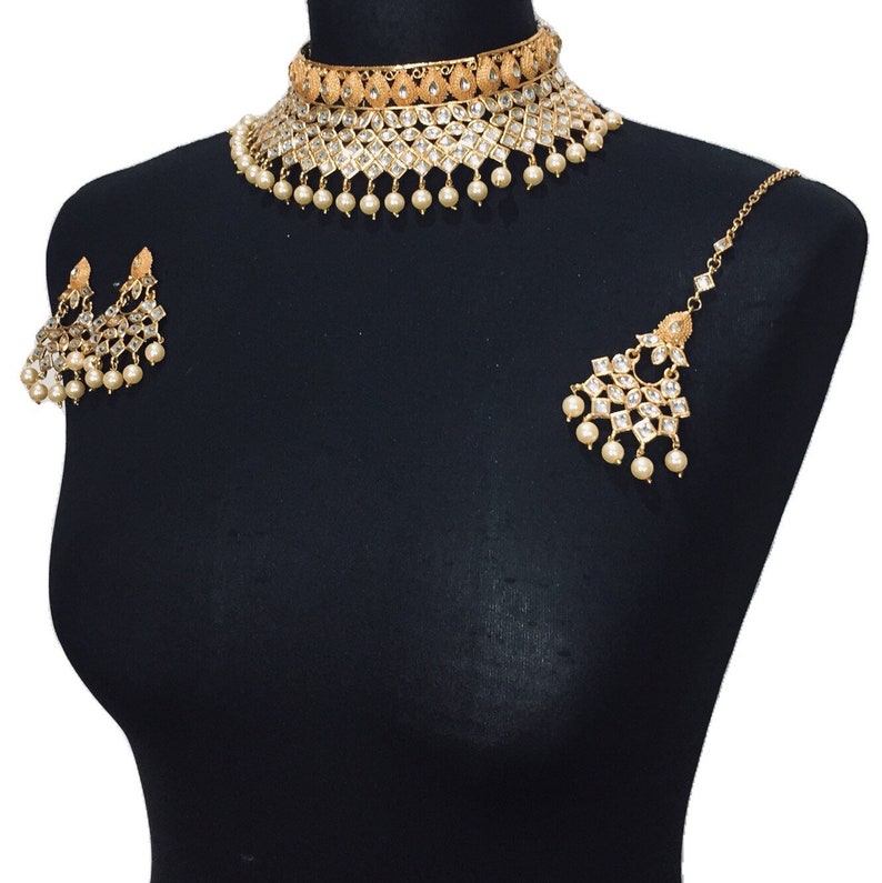 jewelry Pakistani Kundan style necklace set Indian jewellery golden wedding Pakistani jewellery gold tikka necklace earrings set