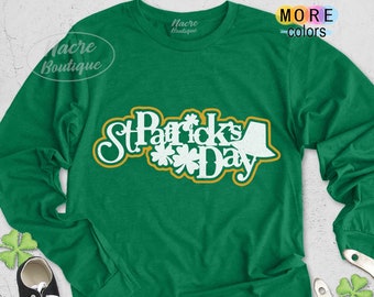 HAPPY GO LUCKY SWEATSHIRT A 245 RAINBOW ST PATRICKS DAY Sweatshirt