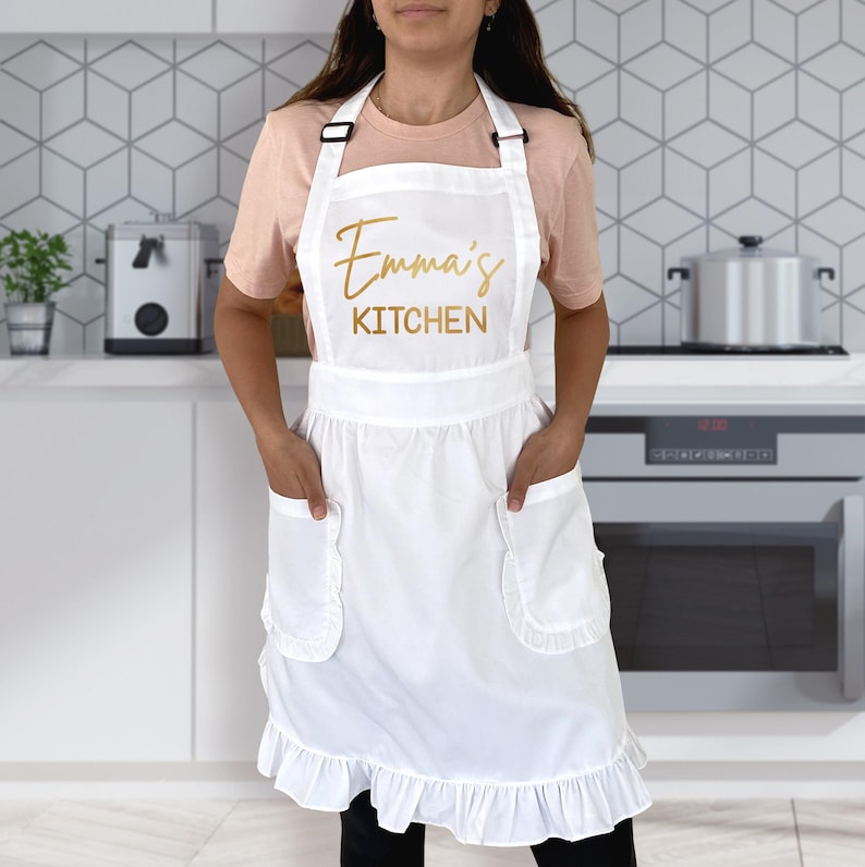 Custom Ruffled Apron, Personalized Frilly Kitchen Apron with Pockets Bild 9
