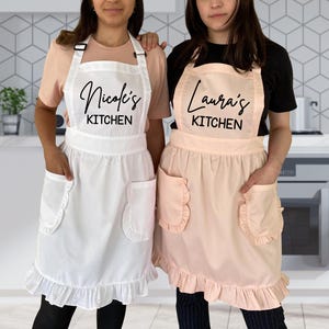Custom Ruffled Apron, Personalized Frilly Kitchen Apron with Pockets Bild 5