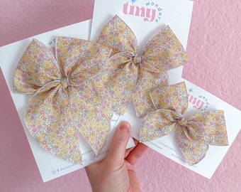 Hair Bow Dainty Yellow Floral, crepe