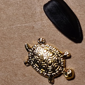 Purse Lucky charm, tiny amulet, Wallet turtle, money increase talisman, feng shui symbol image 2