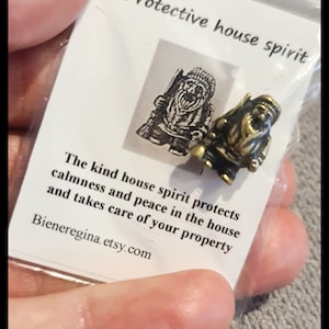 Prezenty na szczęście, duch ochronny domu, pamiątka zwiększająca szczęście, talizman na szczęście, amulet bogactwa, miniatura stolika do herbaty
