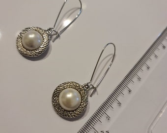 elegant earrings, dangle shiny earrings, teadrop earrings, jewelry for her, dainty jewellery