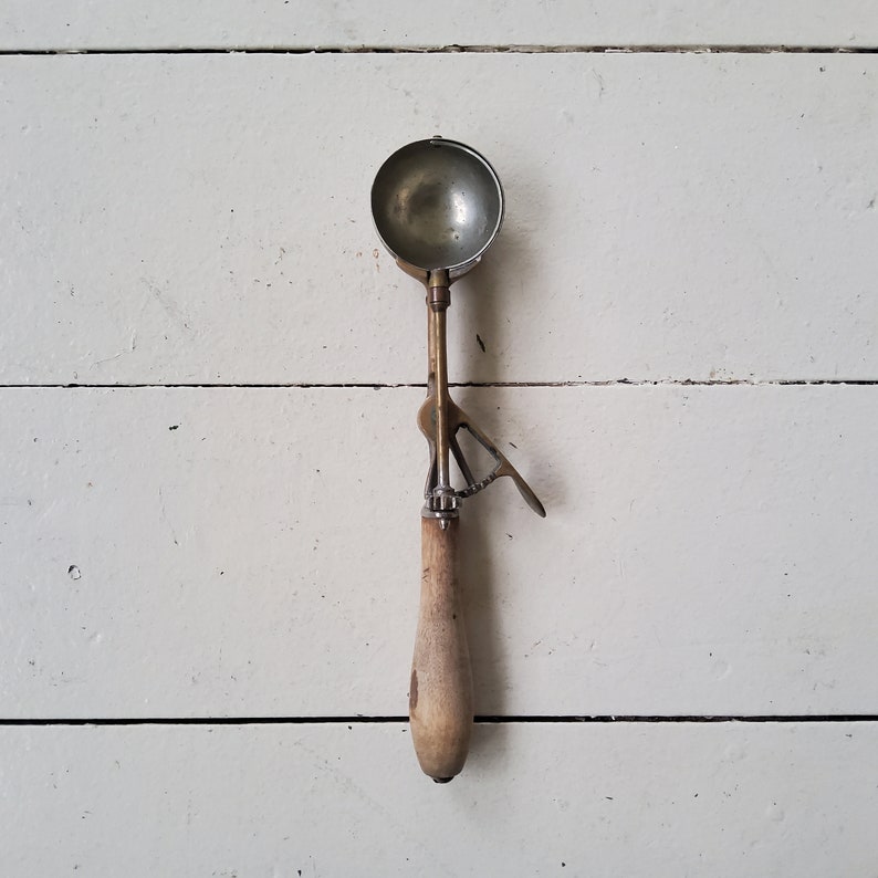 Vintage Ice Cream Scoop Wooden Handle Gilchrist's Scoop Etsy