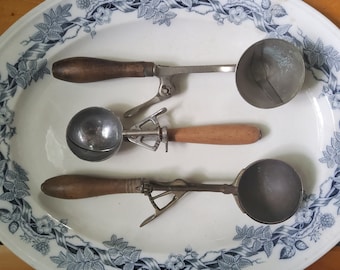 Gilchrist ice clearance cream scoop