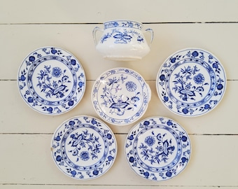 Platos Onion Azul y Blanco Wedgewood y Carro Grimwades Jabón de Aperitivo Antiguo Azúcar