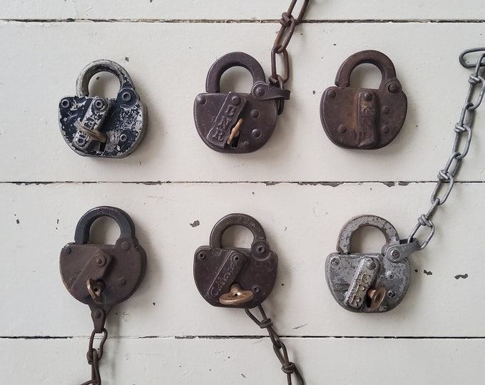 Antique circa 1890's Champion 6 Lever brass padlock with 2
