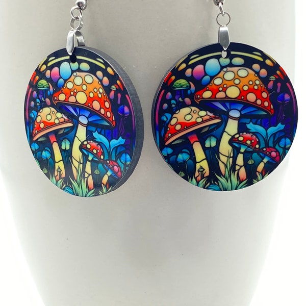 Mushroom Stained Glass earrings. Shroom Earrings. Unique Jewelery, Fairy garden. Vibrant Earrings