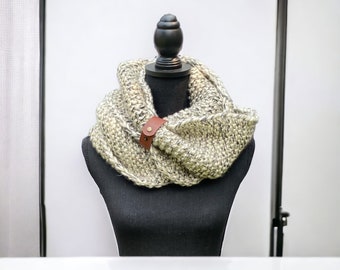 Infinity Scarf- Knitted Scarf-  Black& Gray Scarf- Gift for Friend- Hand Knit Infinity Scarf- Winter Scarf- Chunky Knit Scarf- Birthday Gift
