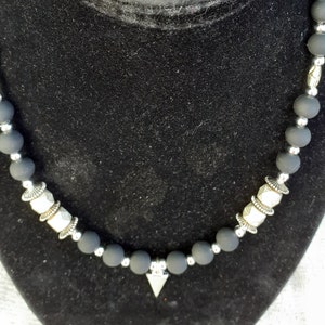 Men&#39;s Celtic beaded choker/Goth choker necklace/Nordic jewelry for men/Viking beaded necklace/beaded necklace for him/beaded charm necklace