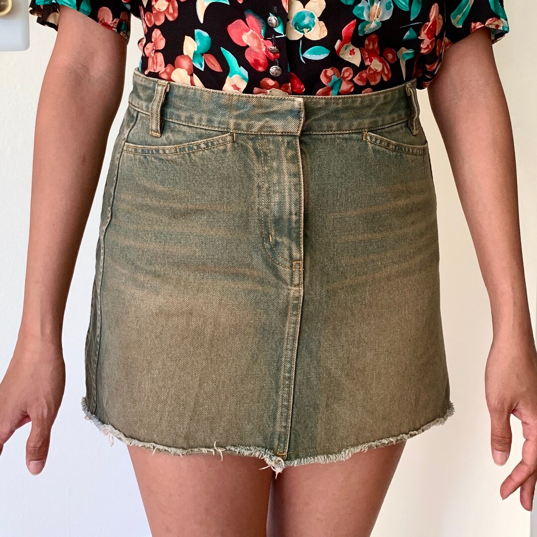 Women's Vintage Wash Green Tint Low Rise Denim Mini Skirt - Size 4