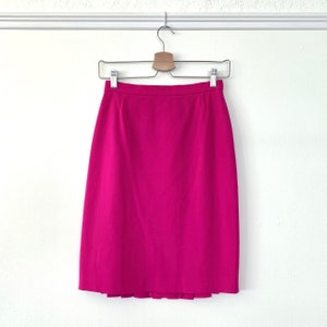 Vintage Escada dark fuchsia pink wool skirt with pleats